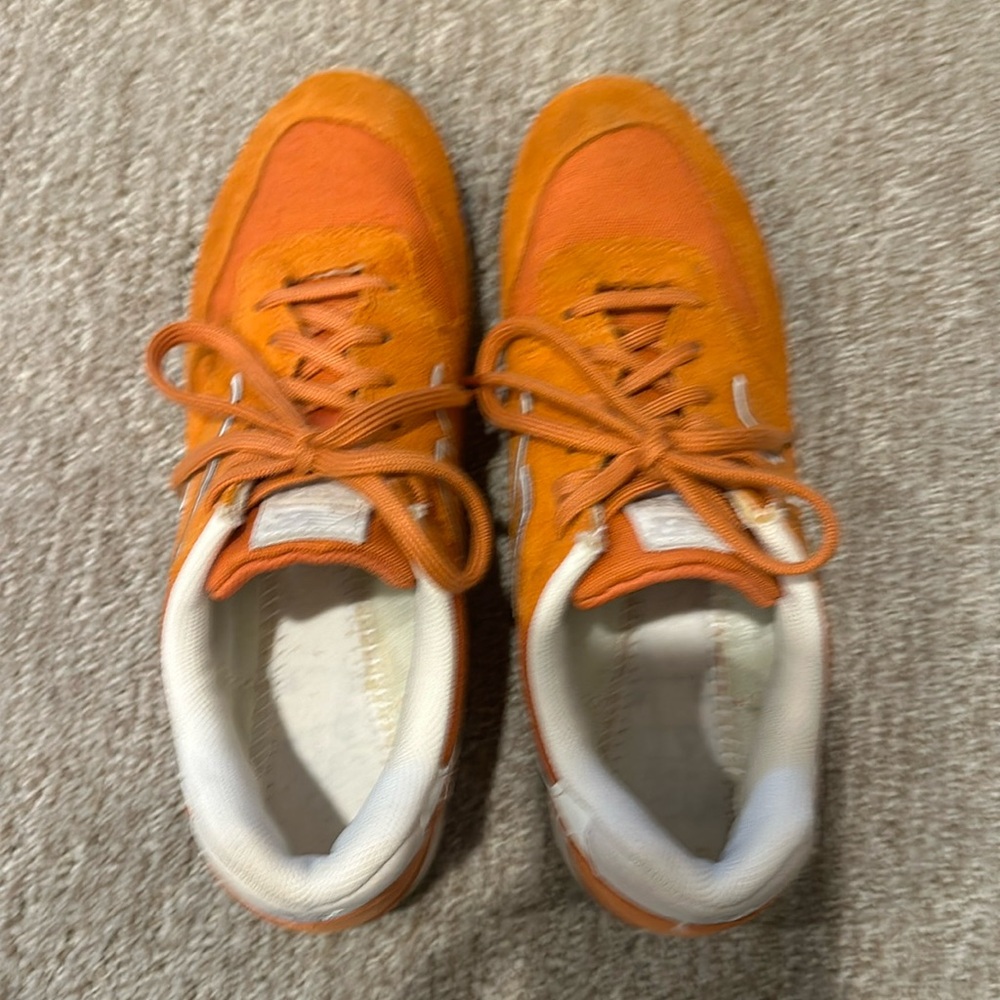 Women’s new balance size 8.5